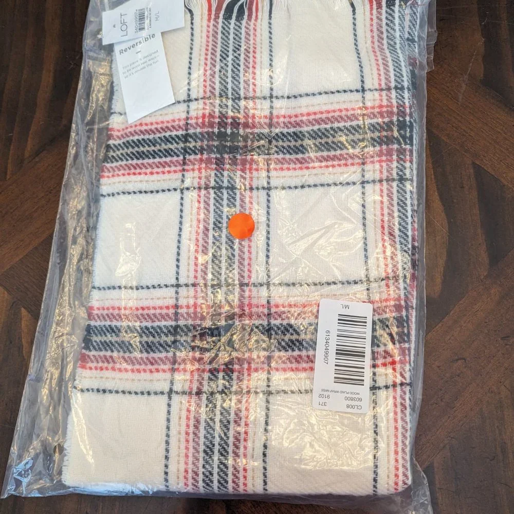 LOFT Plaid Wrap - Picture 6 of 6